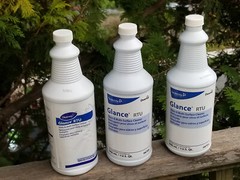 3 QUARTS DIVERSEY GLANCE COMMERCIAL INDUSTRIAL GLASS MULTI SURFACE CLEANER 0470