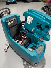 Tennant T300e 20″ Walk-Behind Scrubber 10871800