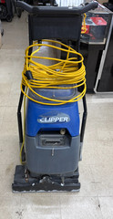 Windsor Clipper 12 Gallon Commercial Carpet Cleaner