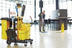 WaveBrake 35 Qt Yellow Mop Bucket with Integrated Wringer and Pour Spout