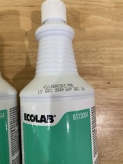 Ecolab Lemon Eze Bathroom Creme Cleanser 6113094 32oz Sold As A Pack Of Two