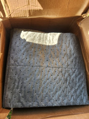 UNIVERSAL MELTBLOWN SORBENT PAD, 15X18, 100/BX, Gray