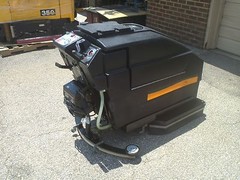 RECONDITIONED NSS WRANGLER 2625 DB Floor Scrubber 26-inch, 60 day parts WARRANTY