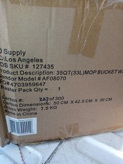35 Qt. Plastic Mop Bucket with Wringer with 3 inch Non-Marking Wheels Commercial