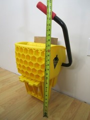 Tough Guy 5KDE9 Side Press Mop Wringer, Yellow Polypropylene, 32 oz Capacity