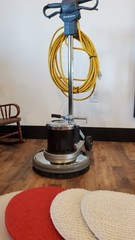Advance Pacesetter 17HP 17” Floor Machine in new condition