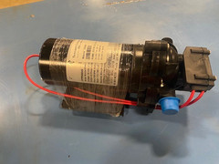 Tennant 1253561 PUMP, SOLTN, ELE, 12V, 3.6 GPM T20 M20 M30