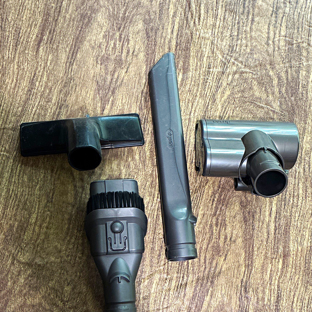 Dyson 17096 minu Vacuum Accessory Kit. 4 pieces as pictured.