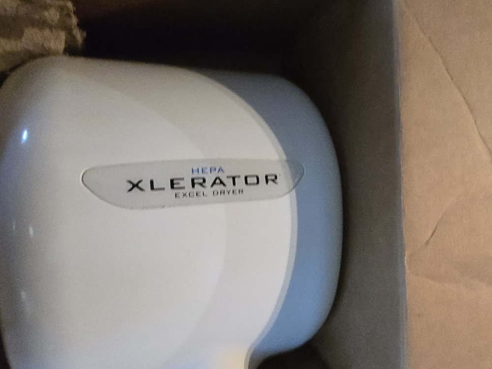 XLERATOR Hand Dryer 220 Pair