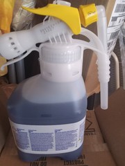 2 NIB Diversey Glance HC 1.5L Glass/Multi-Surface Cleaner (93063402)