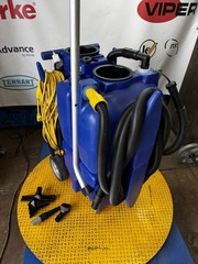 Kaivac 1750CCAC Blue, Refrigeration Unit, Cooler Case Cleaning Machine, AC Power