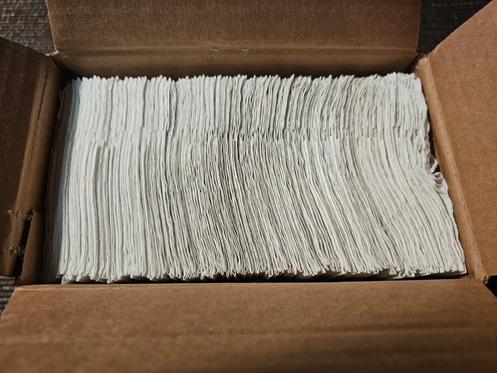 (150 Piece)Taskbrand E25 Wiper Scrim 4PLY 9.75″X16.75″ Interfold Dispenser White