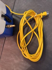Windsor Presto Mini Cleaner Commercial Extractor – Works Great