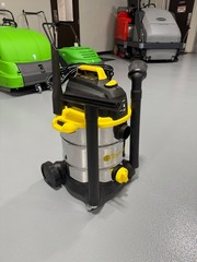 Tornado Taskforce 8Gallon Wet/Dry Vacuum 94208