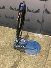POWR-FLITE 2000 MODEL SCRUBBER/POLISHER USED