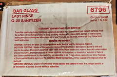 Bar Glass Q-25 Hard Surface Cleaner – Disinfectant Sanitizer Box of 100 1/4oz