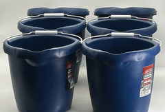 (6 PK) NEW Rubbermaid Commercial 15 Qt 14.2″ L Roughneck Blue Bucket Pour Spout