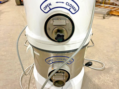 Nilfisk cfm VHW321 Portable Continuous-Duty Industrial Vacuum Cleaner
