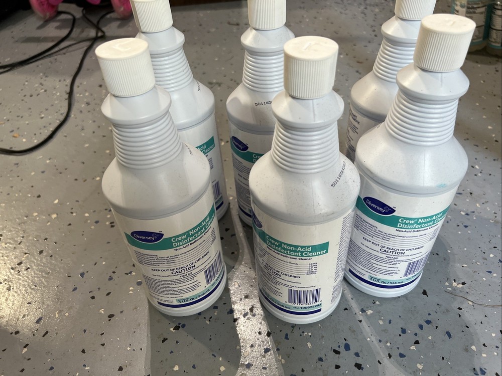 Lot/6 DIVERSEY Crew Non-Acid Disinfectant Cleaner 1 qt 32 oz Bathroom