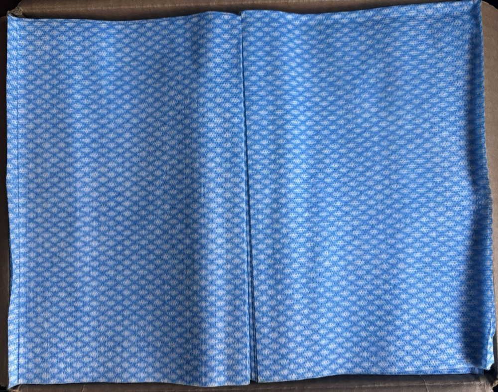 40 Tork Foodservice Towels- Blue/White 1/4 Fold 1-Ply- 192181A