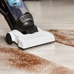 Amazon Basics Upright Bagless Vacuum Cleaner, Carpet & Hard Floor, 8.4lbs