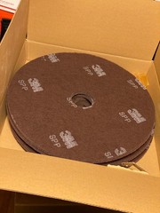 Lot of 10 New 3M Scotch-Brite 20in surface Preparation Pads SPP20 (in one box)