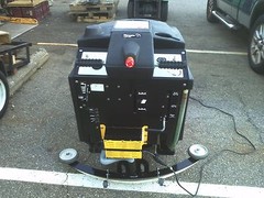 RECONDITIONED NSS WRANGLER 3330 Floor Scrubber 33-inch, 60 day parts WARRANTY