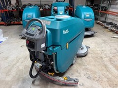 Tennant T500e 32″ Dual Disk Walk-Behind Floor Scrubber Cleaner | 523 Hrs
