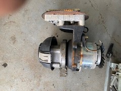 Tennant T15 Ride-On Scrubber Only 71 hrs. Needs front drive tire & Batteries