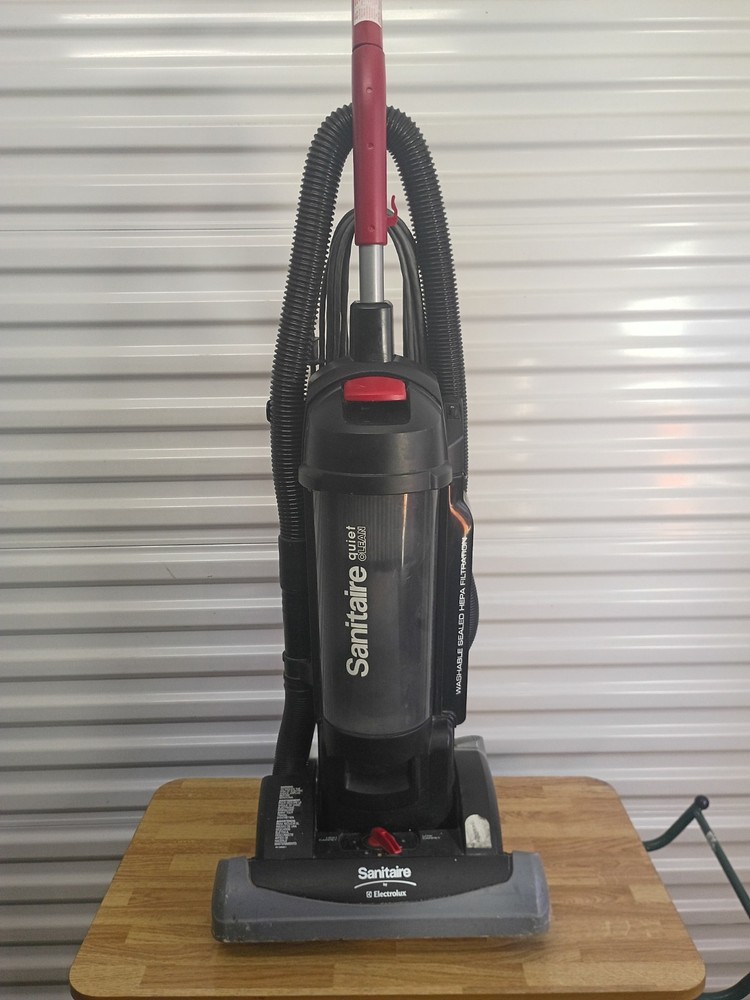 Sanitaire FORCE Upright Commercial Vacuum SC5845D (Incomplete)