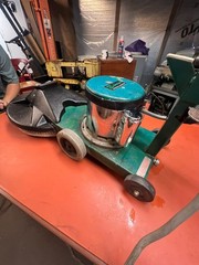 Pullman-Holt Gloss Boss GB-1500F Burnisher