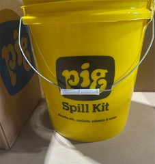New Sealed Genuine PIG Oil-Only Spill Kit in 5 Gallon High Vis Container KIT4200
