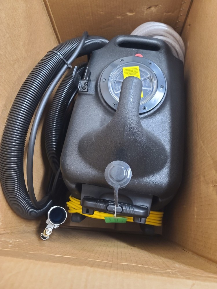 Tornado Industries Tornado 3g Combo Tool and Carpet Wand with Non-Stretch Hose