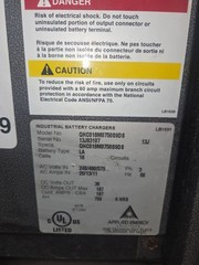 Tennant T17 ec-H2O Industrial Floor Scrubber – Tested & Working + Charger