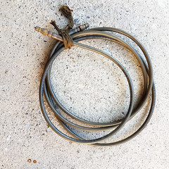 15′ Synflex 1/4″ Water Supply Line 1250 psi Furon w Old School Metal Connectors