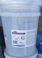 Diversey Oxivir Tb Disinfectant Cleaner 5 Gallon Pail | RTU | Cherry Almond
