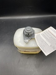3M-23550 HB Quat Disinfectant Cleaner Concentrate 25H, Gray Cap, 2 Liter,
