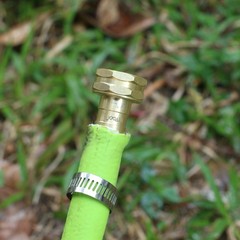 STYDDI Garden Hose Repair Kit, For 3/4″ and 5/8″ Rubber Hose, Brass