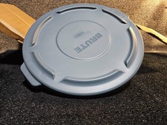(QTY 3) Rubbermaid Brute 1893163 Gray 32 Gal Trash Container Lids Commercial