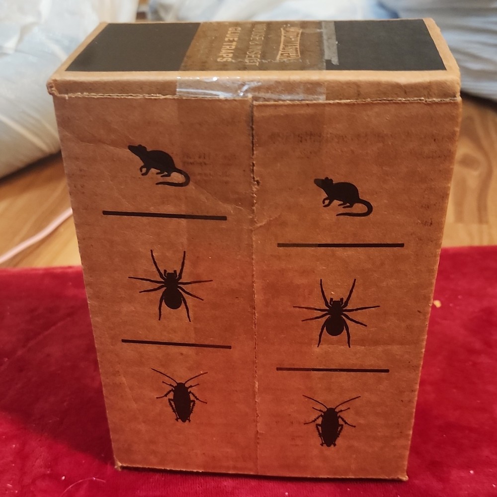 Catchmaster Mouse & Insect Glue Traps 16 Pack for Mice, Spiders, Indoor Use