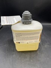 3M-23550 HB Quat Disinfectant Cleaner Concentrate 25H, Gray Cap, 2 Liter,