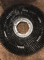 Carlisle Aggressive Scrubbing Grit Brush 19″ GRAY