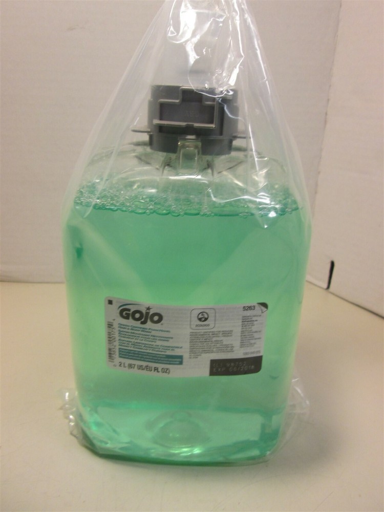 GOJO Moisturizing Cucumber Melon Foam Hand, Hair, and Body Wash Refill 2000ml