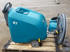 TENNANT B7 27″ Battery-Powered Burnisher under 100 hours, 60 day parts WARRANTY