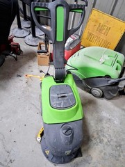 IPC Eagle CT15B35 14 inch Battery Powered Automatic Floor Scrubber