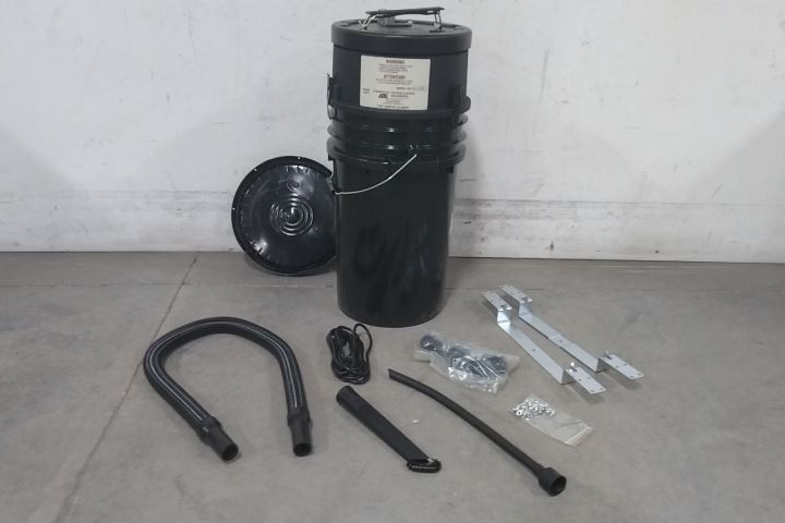 Atrix HCVAC7H-ESD 7 Gal Tank Size 99 CFM 120V Critical Area Vacuum