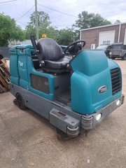 2017 Tennant T20 /LPG Powered/ Touch screen Pro-Panel/ Ride On Scrubber/Sweeper