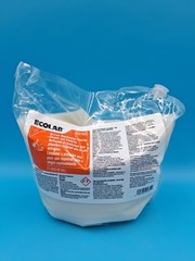 1 Bag Ecolab 6101943 No/Low Maintenance Flooring Cleaner & Protector 2L