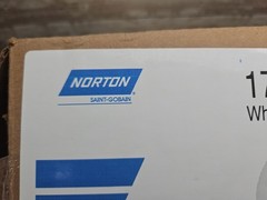 Norton 17″ White Super Gloss UHS Buffing/Polishing Pads 54209/662610 *Box of 5*