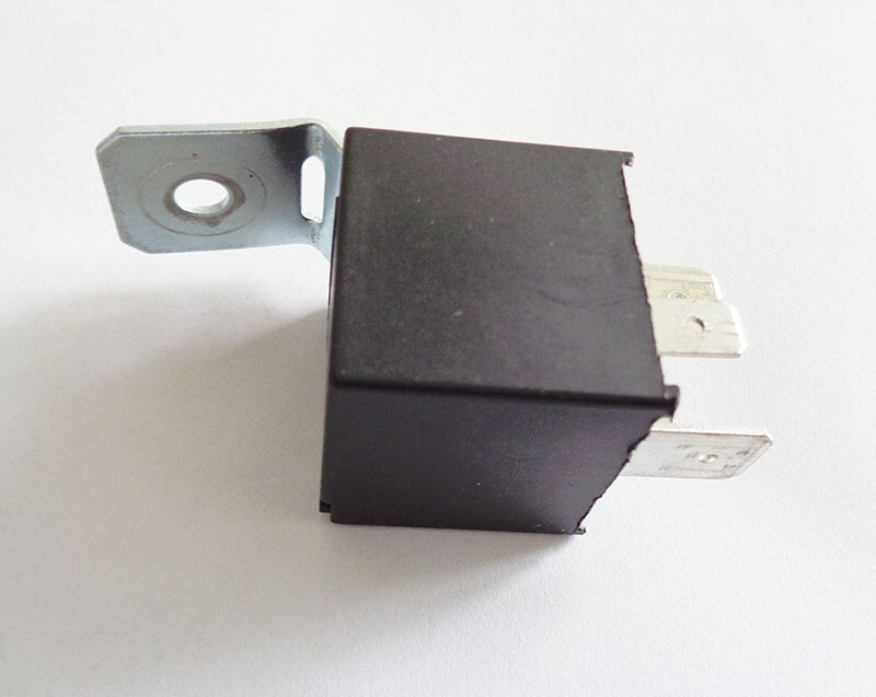 24V RELAY, TENNANT T2, T3, T5e WALK BEHIND SCRUBBERS,V-WD-16B WET VACUUM,1012216